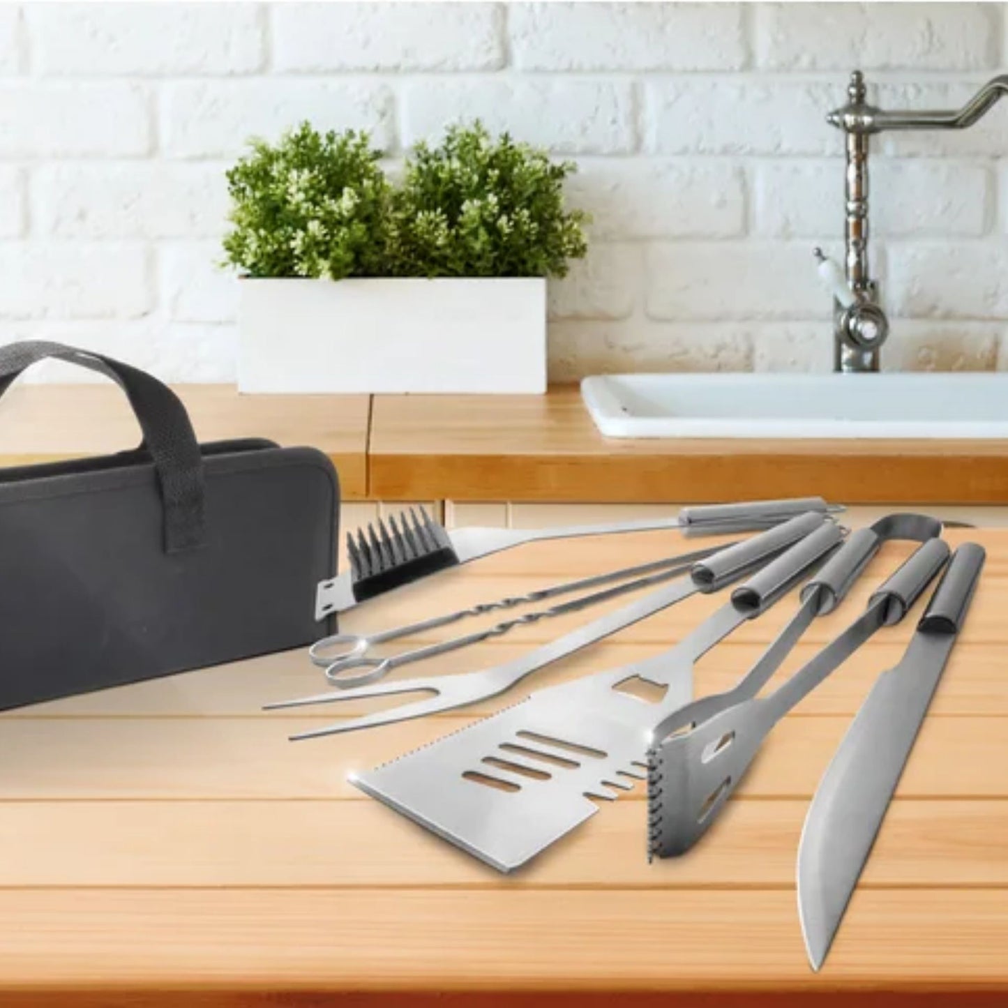 7PC BBQ STAINLESS-STEEL TOOL SET